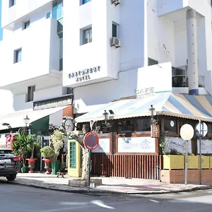 Hotel East West