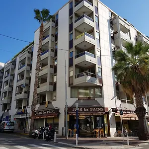 https://residence-couleurs-soleil-juan-les-pins.fr-provencehotel.com
